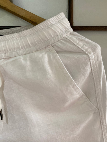 Linen shorts- White